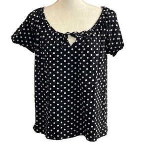 Women's Joe Fresh Black Short Sleeve Blouse with White Daisies. Size Large
